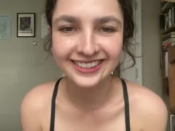 ariel_lena's Thumb Image