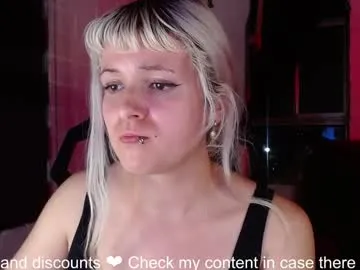 la_femme_fatale_'s Thumb Image