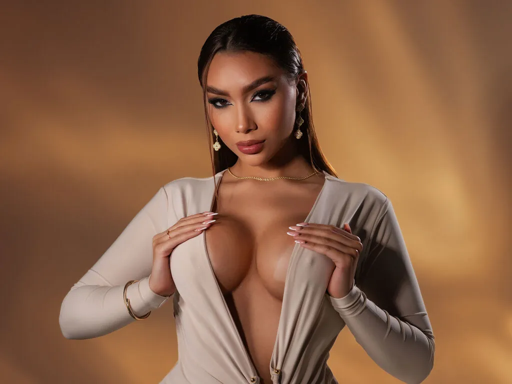 Isabela's Thumb Image