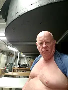 andrejoyfull64's Thumb Image