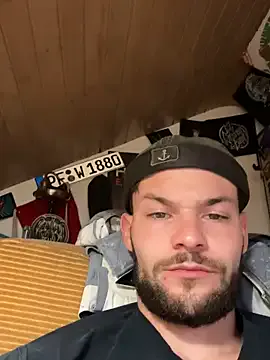 Mexxwell69's Thumb Image