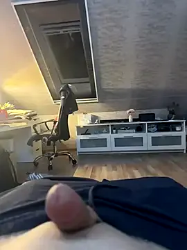 miaistlive's Thumb Image