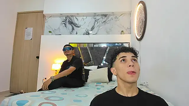 THREE_GUYS_HOT's Thumb Image